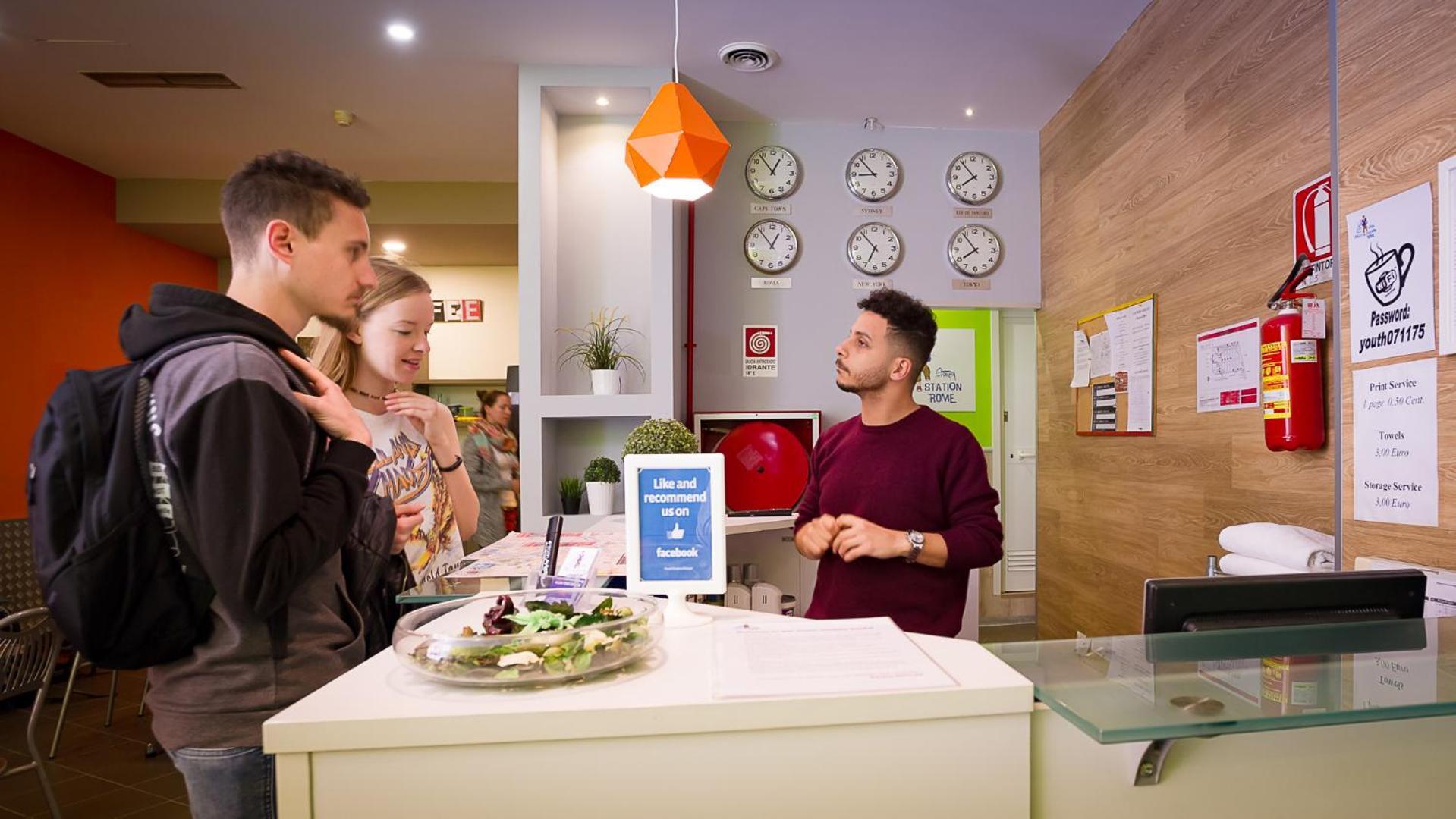 Youth Station Hostel — Foto 1